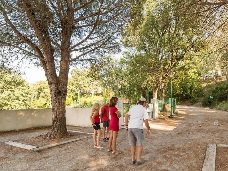 Les Restanques Maison Du Lac 4 Chambres Grimaud 0*,  France